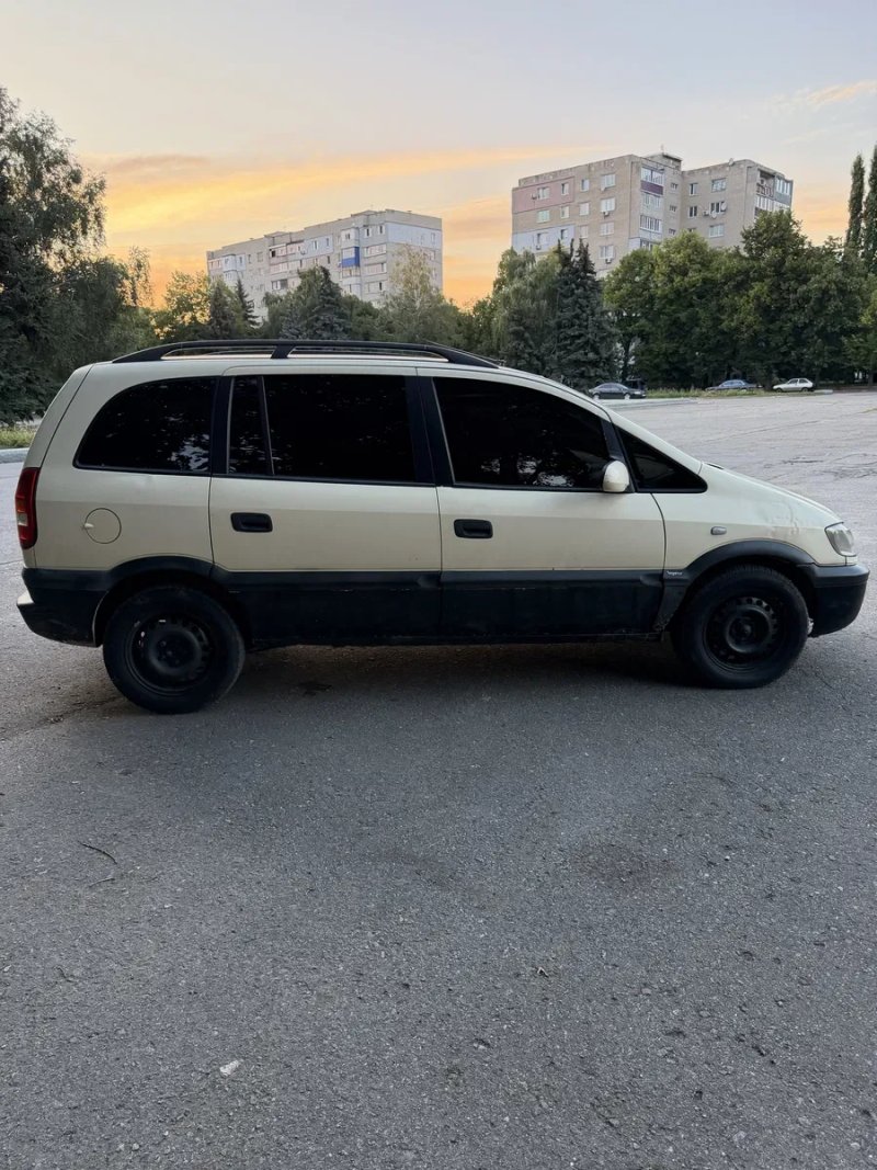 Автомобіль Opel Zafira A - реальному покупцю, реальний торг! — фото 4
