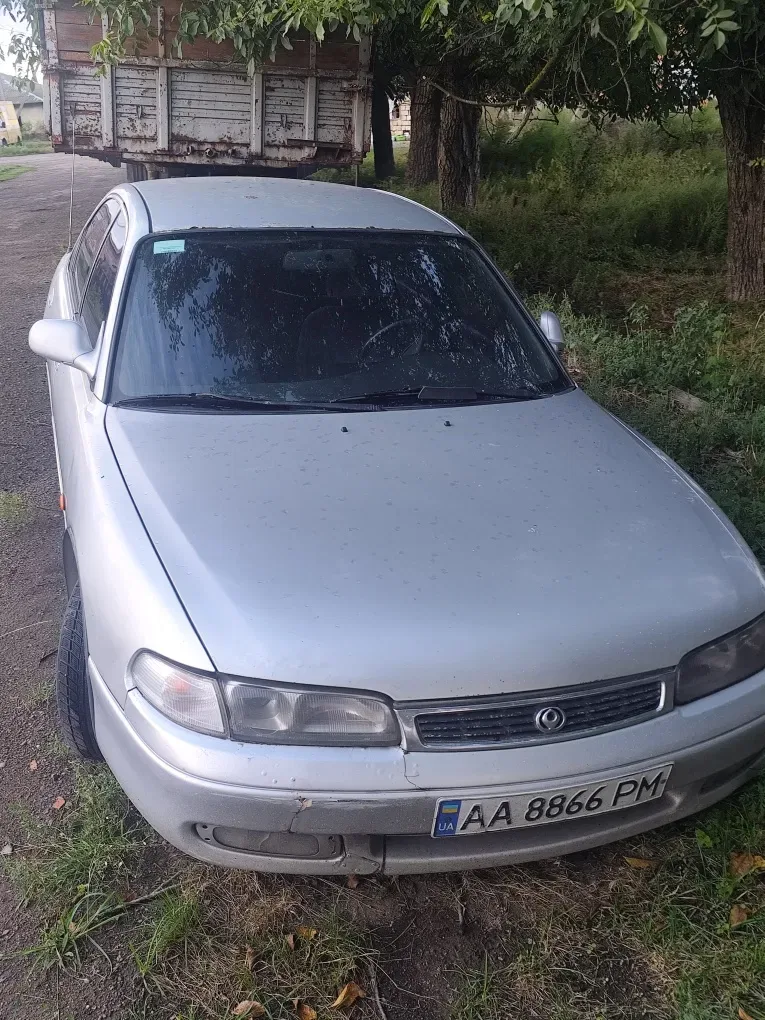 Автомобіля мазда — фото 3