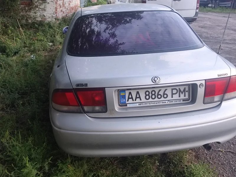 Автомобіля мазда — фото 8