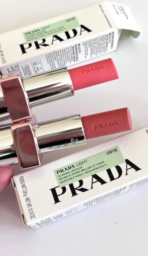 Бальзам для губ PRADA LIGHT Glowing Lipcolor