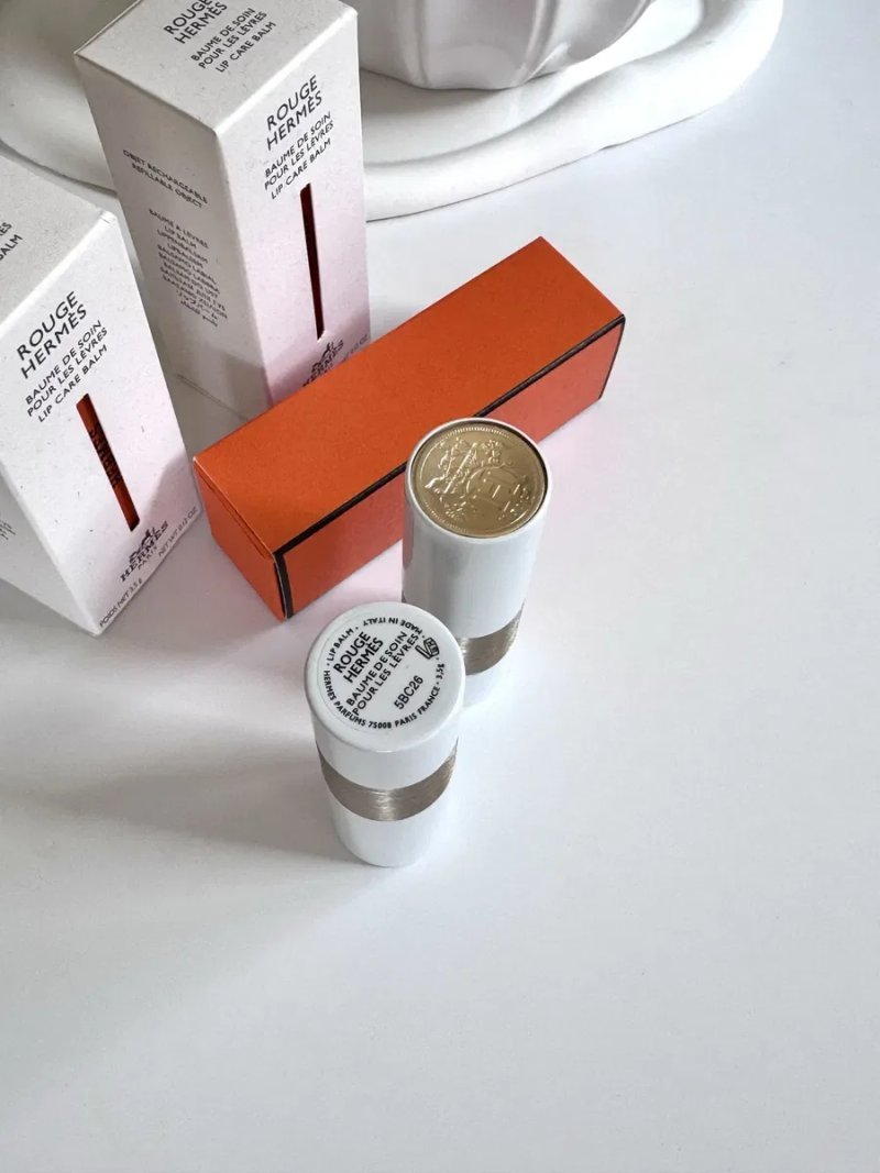 Бальзам Rouge Hermès Lip Care Balm — фото 6