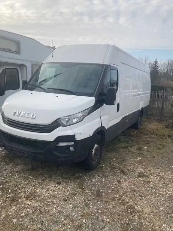 Бампер Iveco Daily розборка ІВЕКО Дейлі — фото 4