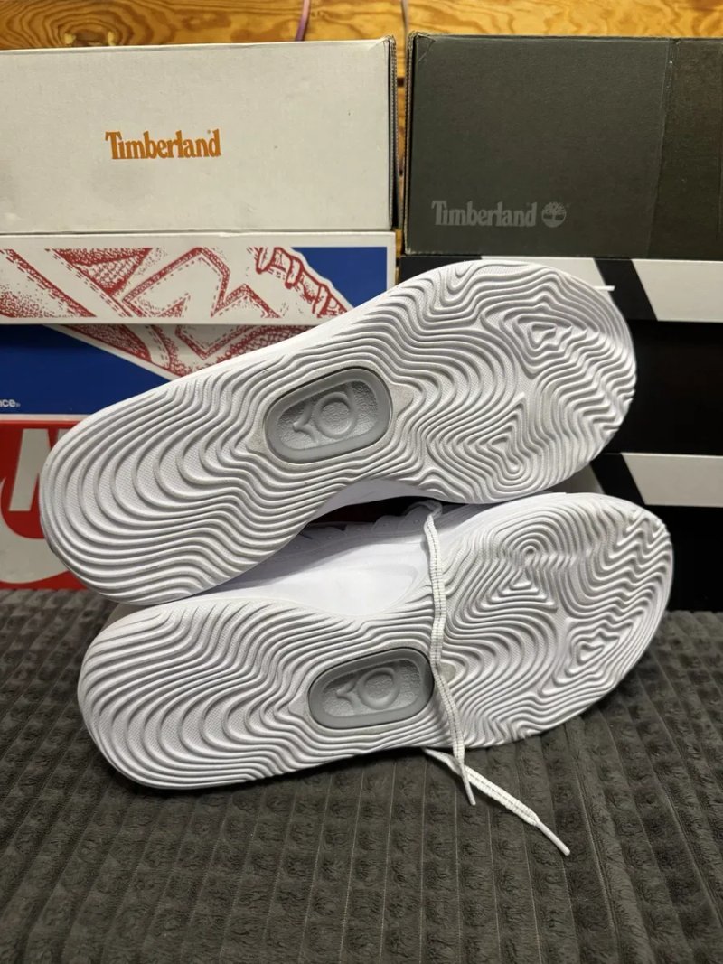 Баскетбольні кросівки 49(33см)Nike KD 18 Team Bank "Triple White" оригінал — фото 7