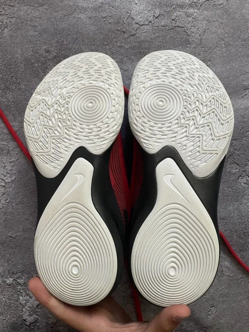 Баскетбольні кросівки Nike Precision Iv University Red Black White 44 розмір — фото 7