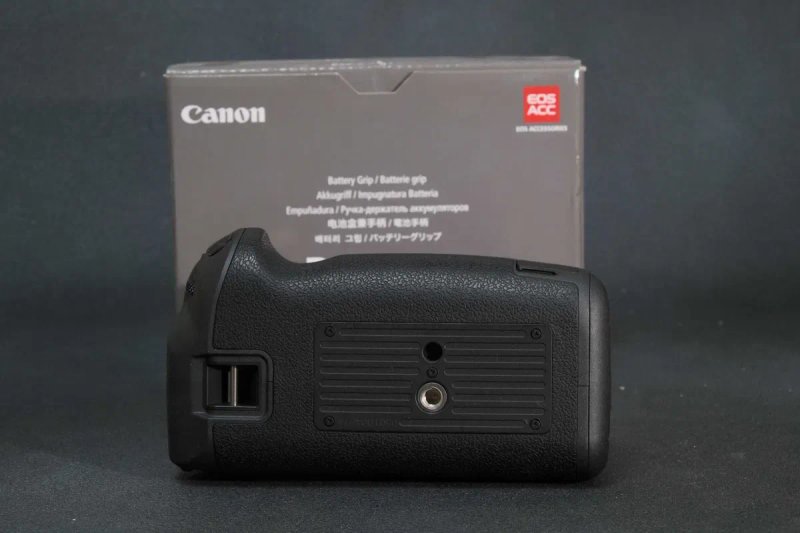 Battery Grip Canon BG-E22 для Canon EOS R — фото 4