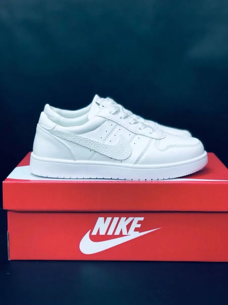 Белые класические женские кеды Кросовки найк Женские Nike Натуральная кожа 40 размер Красовки найки Практичные удобные женские кросовки — фото 4