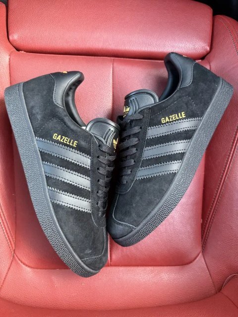 (БЕЗ ПЕРЕДОПЛАТИ) Adidas Gazelle All Black адідас газелі повністю чорні замшеві кросівки з чорною підошвою
