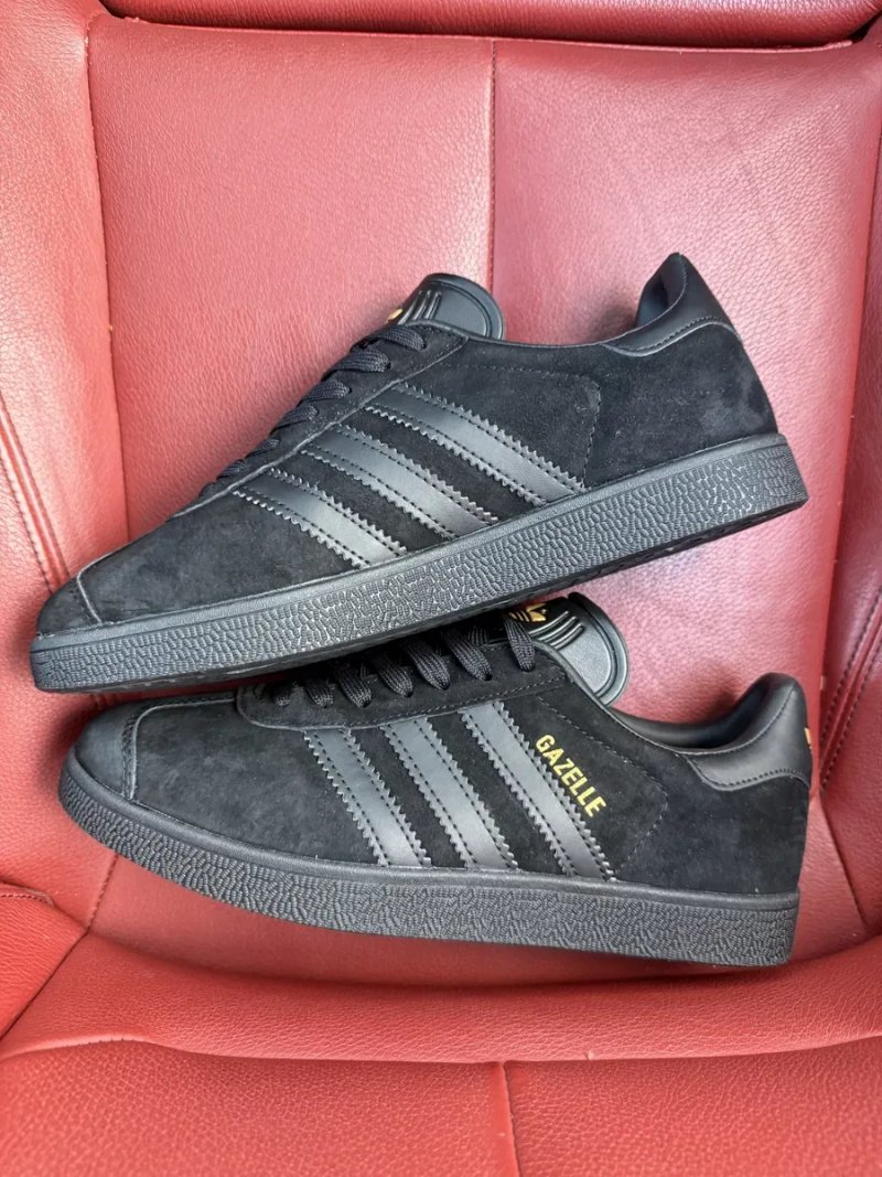 (БЕЗ ПЕРЕДОПЛАТИ) Adidas Gazelle All Black адідас газелі повністю чорні замшеві кросівки з чорною підошвою — фото 3