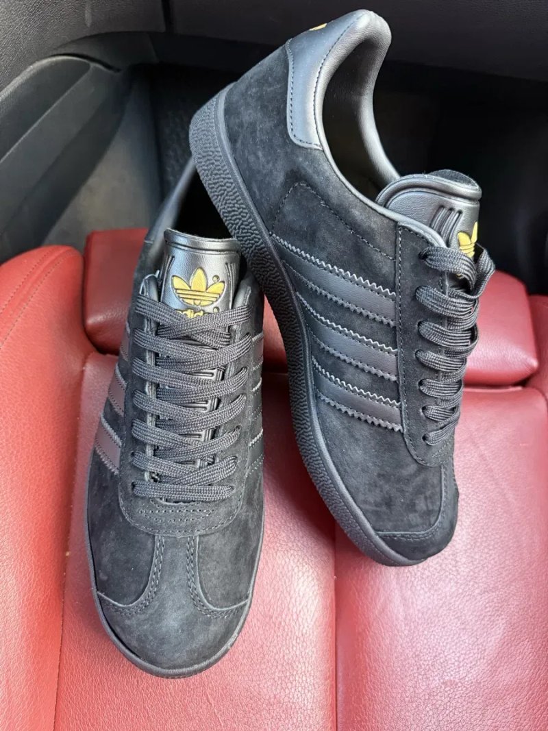 (БЕЗ ПЕРЕДОПЛАТИ) Adidas Gazelle All Black адідас газелі повністю чорні замшеві кросівки з чорною підошвою — фото 5