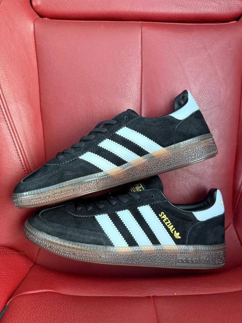 (БЕЗ ПЕРЕДОПЛАТИ) Adidas Handball Spezial Black White адідас спеціал чорні з білими смужками замшеві кросівки з бежевою гумовою підошвою — фото 3