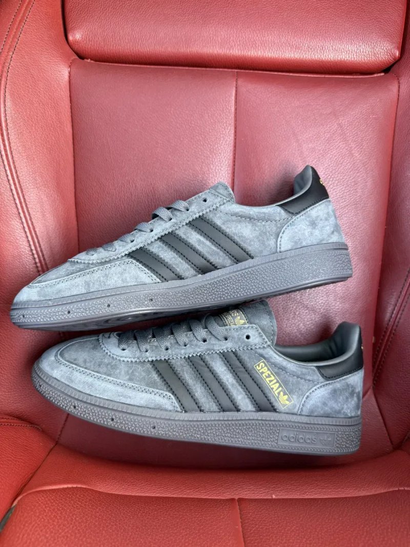 (БЕЗ ПЕРЕДОПЛАТИ) Adidas Handy Spezial Grey Black адідас спеціал сірі з чорним замшеві кросівки з бежевою гумовою підошвою — фото 4