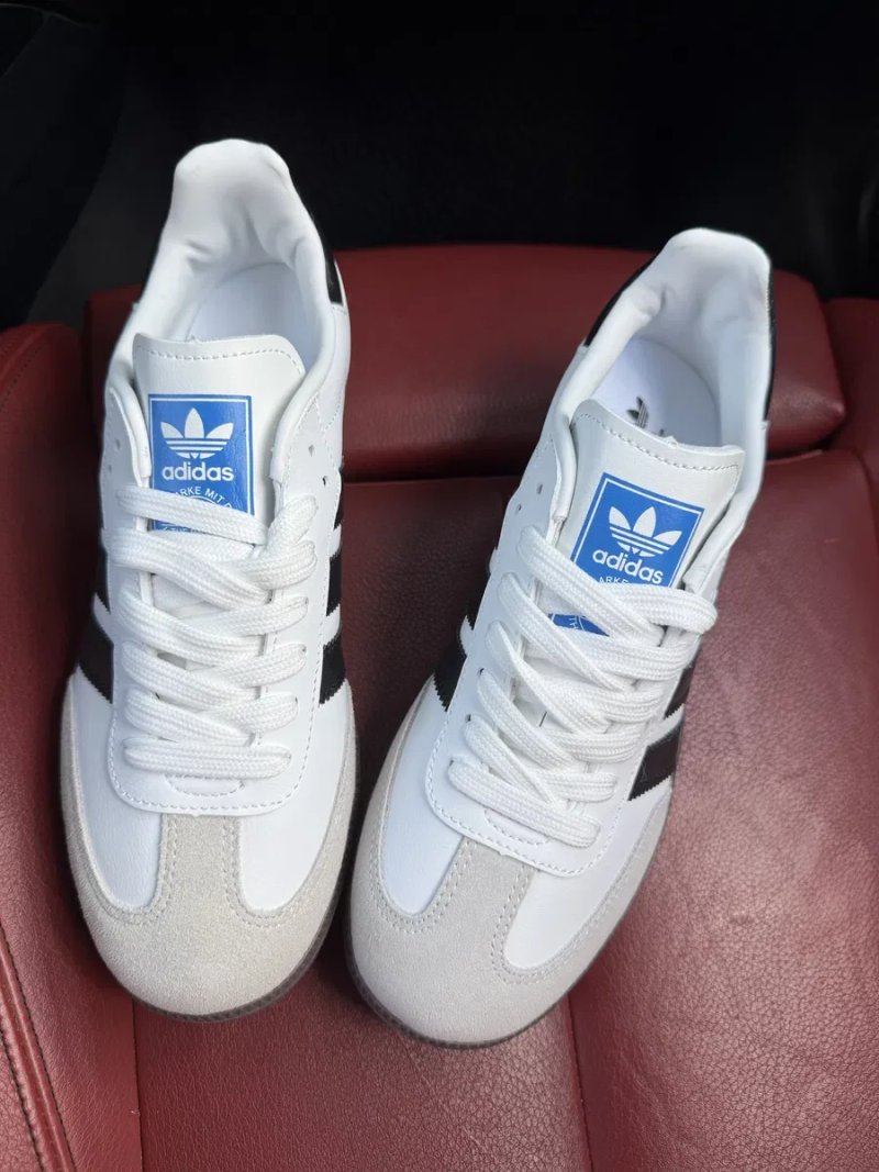 (БЕЗ ПЕРЕДОПЛАТИ) Adidas Samba OG Black White адідас самба чорні з білими смужками замшеві кросівки з бежевою гумовою підошвою — фото 4