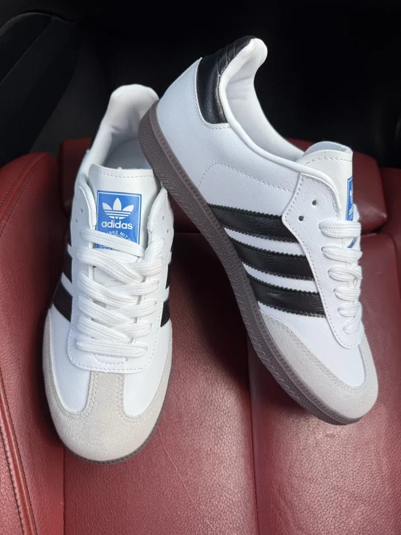 (БЕЗ ПЕРЕДОПЛАТИ) Adidas Samba OG Black White адідас самба чорні з білими смужками замшеві кросівки з бежевою гумовою підошвою — фото 5