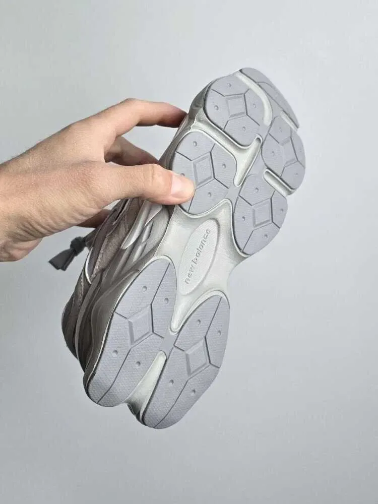 (БЕЗ ПЕРЕДОПЛАТИ) New Balance 9060 Sand Light Gray Gore-Tex нью беленс 9060 пісочні сірі водонепроникні кросівки з мембраною Gore-Tex — фото 2