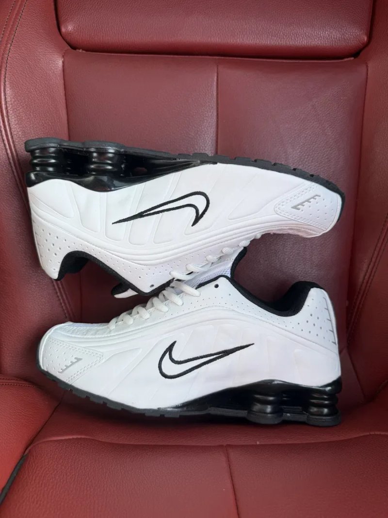 (БЕЗ ПЕРЕДОПЛАТИ) Nike Shox R4 White Black найк шокс р4 біло-чорні кросівки з пружинною амортизацією — фото 2