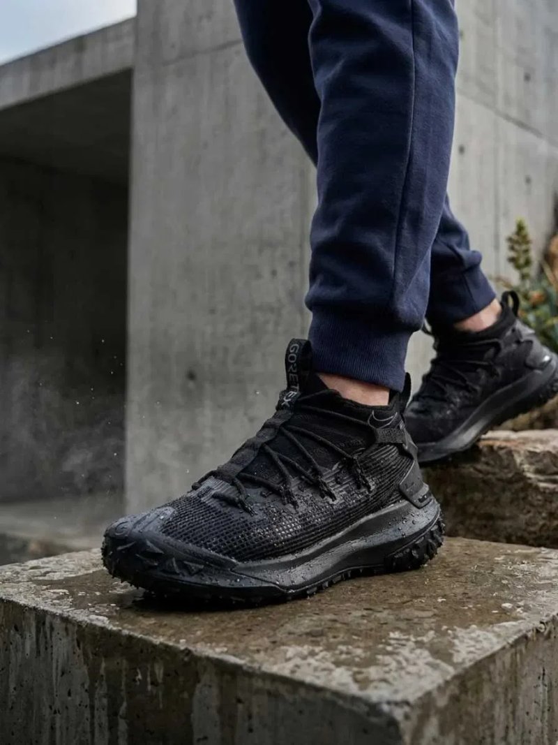 Без передплати Бомбические мужские кроссовки Nike acg Mountain Fly 2 — фото 3