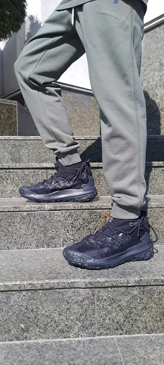 Без передплати Бомбические мужские кроссовки Nike acg Mountain Fly 2 — фото 5