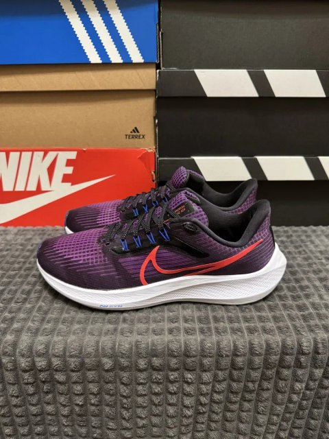 Бігові кросівки Nike AIRZOOM PEGASUS 39 42(27см) оригінал