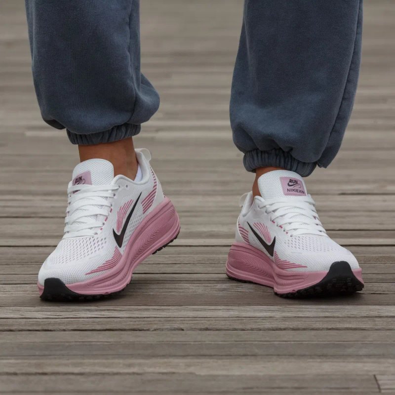 БІГОВІ! Nike Zoom Vomero 18 36 37 38 39 найк зум вомеро рожеві білі — фото 5