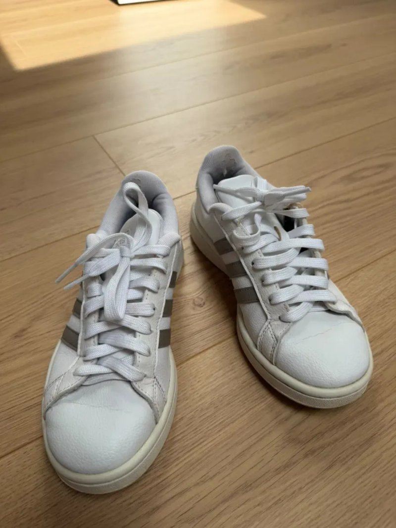Білі шкіряні кросівки Adidas 36 розміру — фото 2