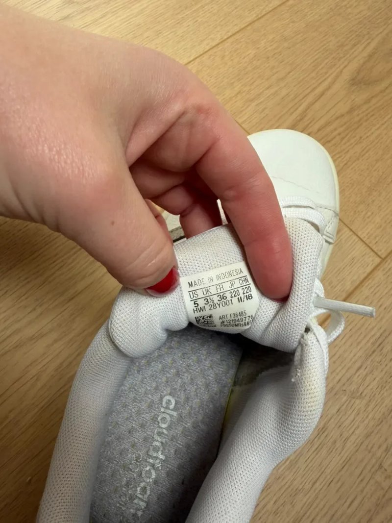Білі шкіряні кросівки Adidas 36 розміру — фото 4