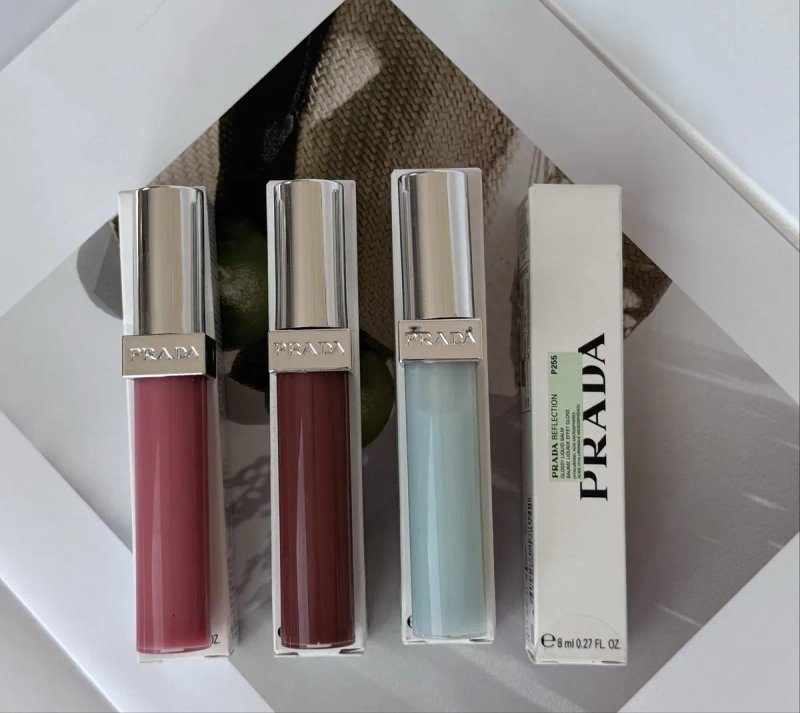 Блиск Prada Reflection Glossy Liquid Balm — фото 2