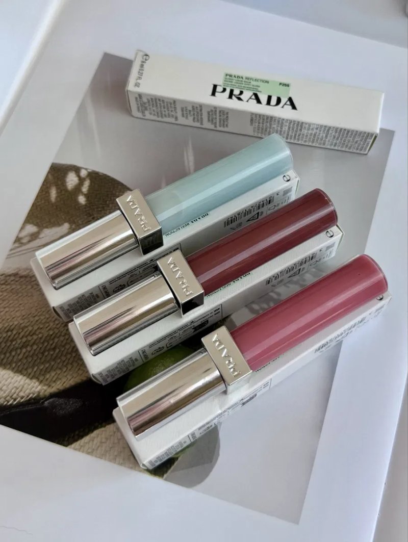 Блиск Prada Reflection Glossy Liquid Balm — фото 3