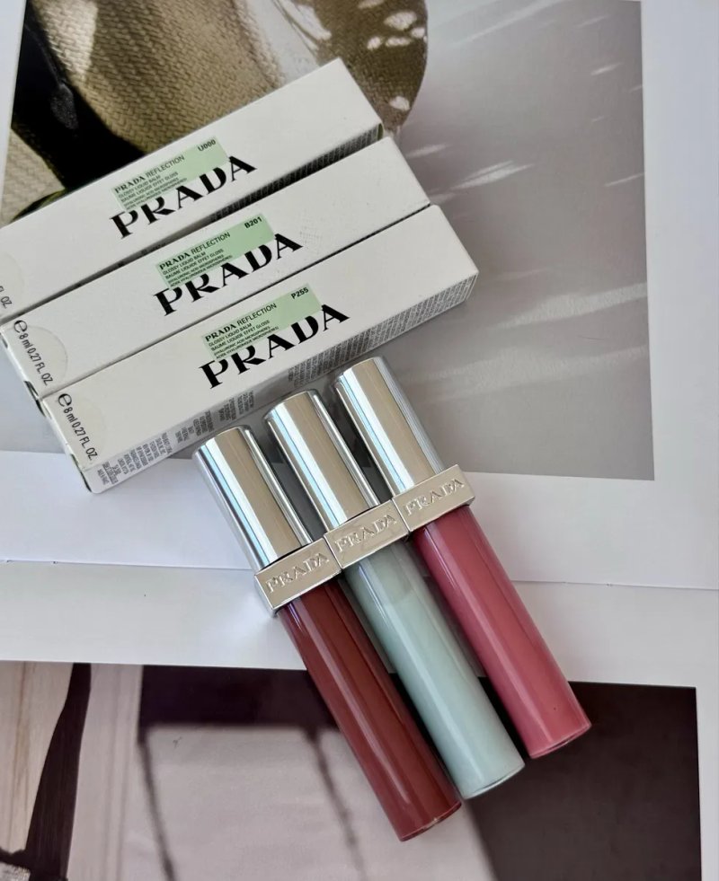 Блиск Prada Reflection Glossy Liquid Balm — фото 4