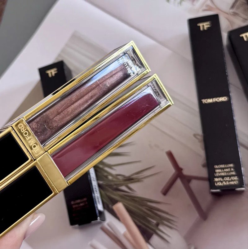 Блиск Tom Ford Gloss Luxe Lip Gloss — фото 2