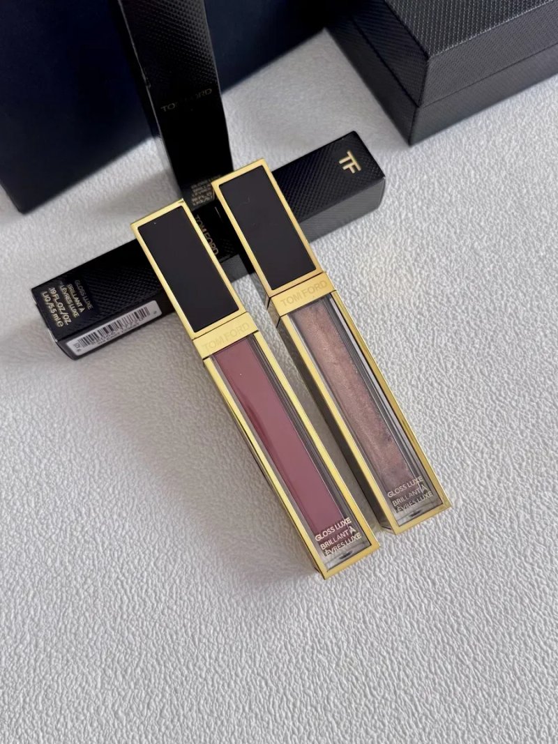 Блиск Tom Ford Gloss Luxe Lip Gloss — фото 6