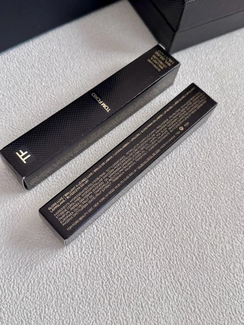 Блиск Tom Ford Gloss Luxe Lip Gloss — фото 7