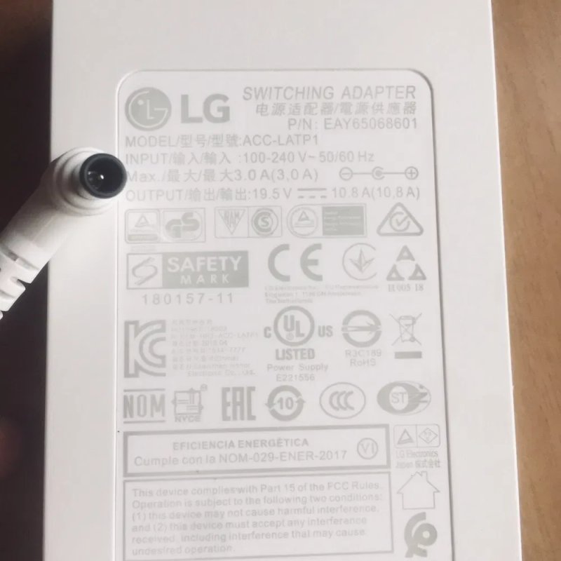 Блок Питания, Адаптер Монитора LG 19V 0.84A 1.3A 1.7A 2.1A 2.53A 3.42A — фото 7