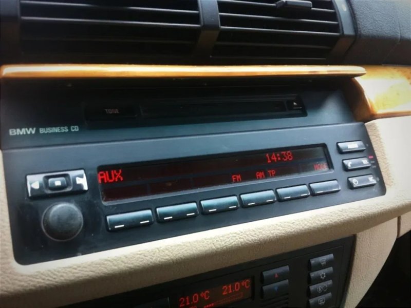 Bluetooth 5.0 для BMW E39 E46 E53 конденсаторами БМВ Аукс — фото 3