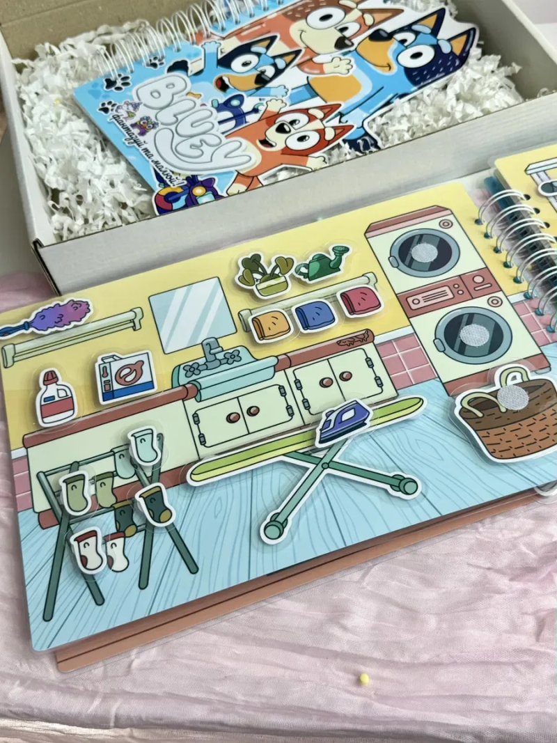 Блуї гра на липучках ліпучках альбом книжка тока бока блуи bluey — фото 4