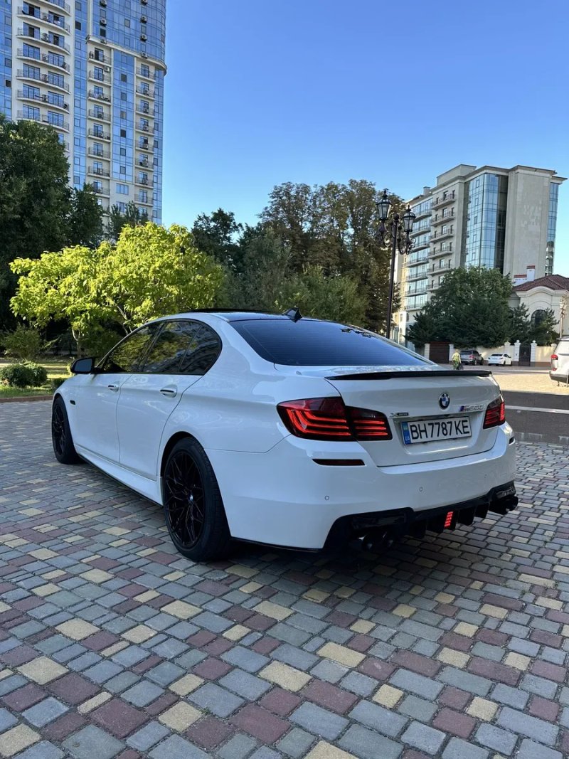 BMW 550i F10 4.4 Twin Turbo 450лс M-Paket — фото 7