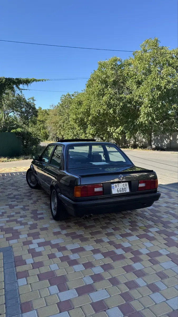 BMW E30 320I 1988 рік — фото 4