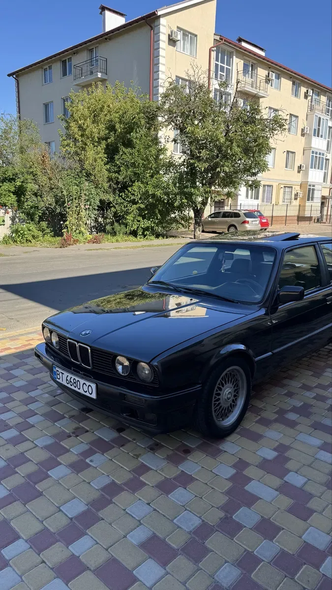 BMW E30 320I 1988 рік — фото 7
