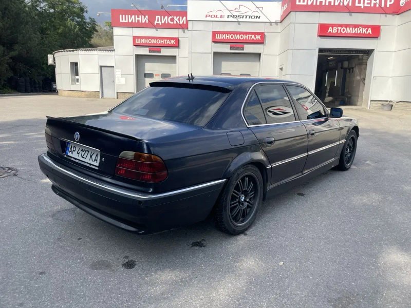BMW e38 3.5 бензин обмен — фото 5