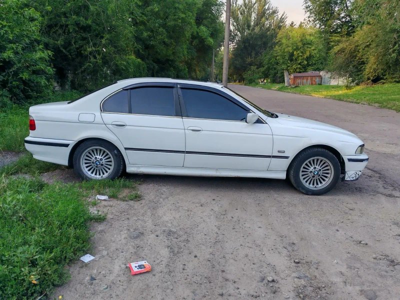 BMW E39 Автомат 3,5 Газ/Бензин — фото 6