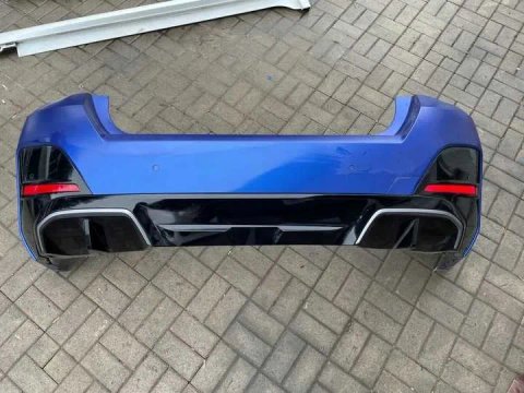 BMW i4 G26 Бампер задній М пакет