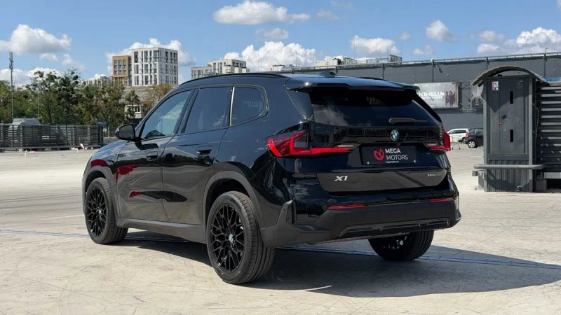 2023 BMW X1 x drive 28I — фото 7