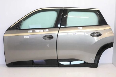 BMW XM G09 Двері передні, задні, ліві, праві