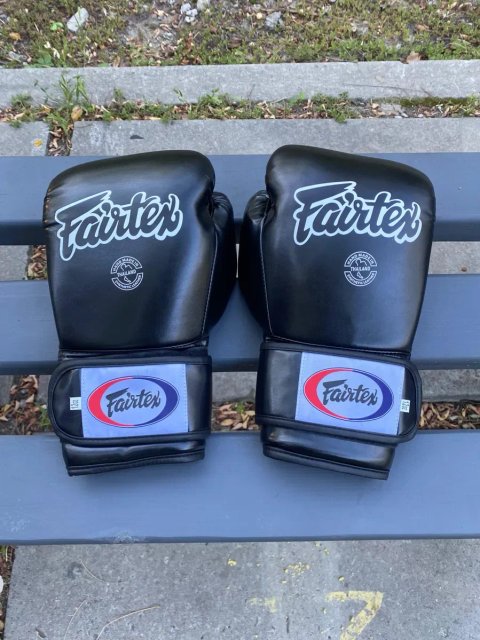 Боксерські рукавиці Fairtex BGV14 Black 12Oz нові