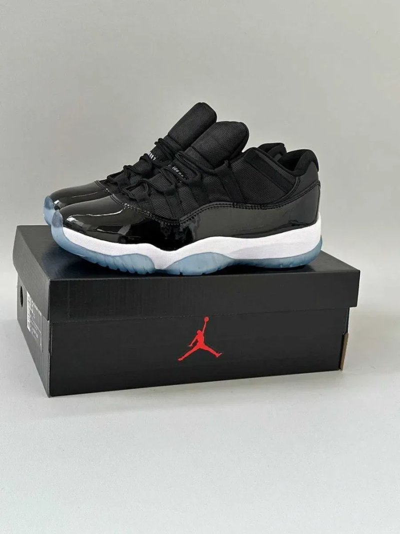 Бомбічні кросівки чоловічі Jordan 11 cement grey low кроссовки мужские — фото 7