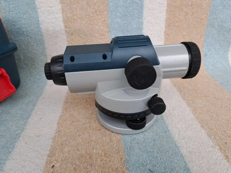 Bosch Professional GOL 26 D Оптичний нівелір — фото 5