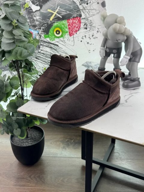 Ботінки UGG Classic 35 розмір Е15973