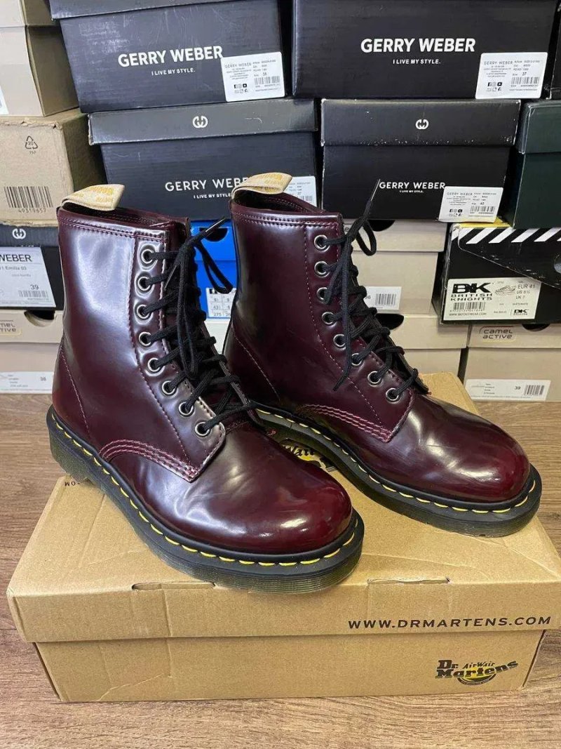 Ботинки жіночі Dr. Martens 1460 Vegan Cherry Red. Оригінал! Розмір 38. — фото 7