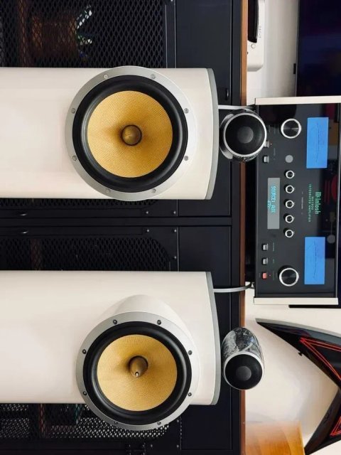 Bowers & Wilkins Signature Diamond 40th — лимитка 1000 пар на весь мир ℹ️ алмазный твитер, мрамор Grigio Carnico, дизайн Kenneth Grange | Англия