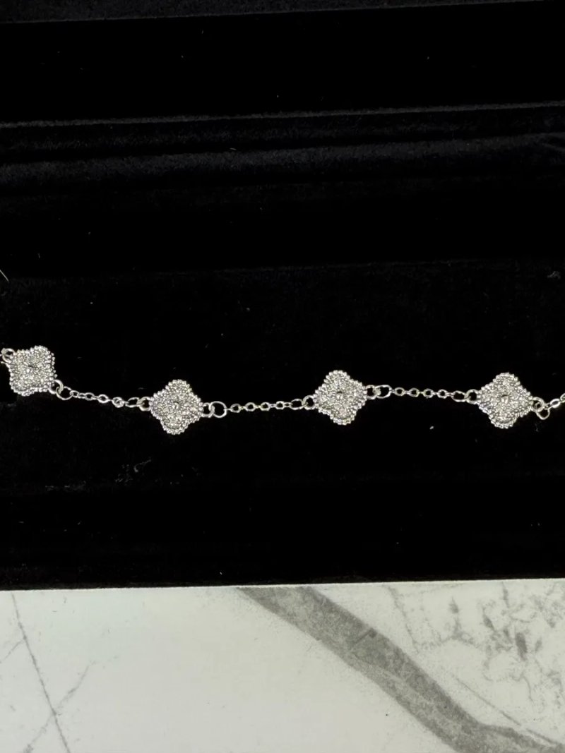 Браслет Van Cleef & Arpels  розмір регулюється, посріблення 925 проби,з камінцями, конюшина, клевер ван клиф, цепочка, серебро, ланцюжок — фото 8