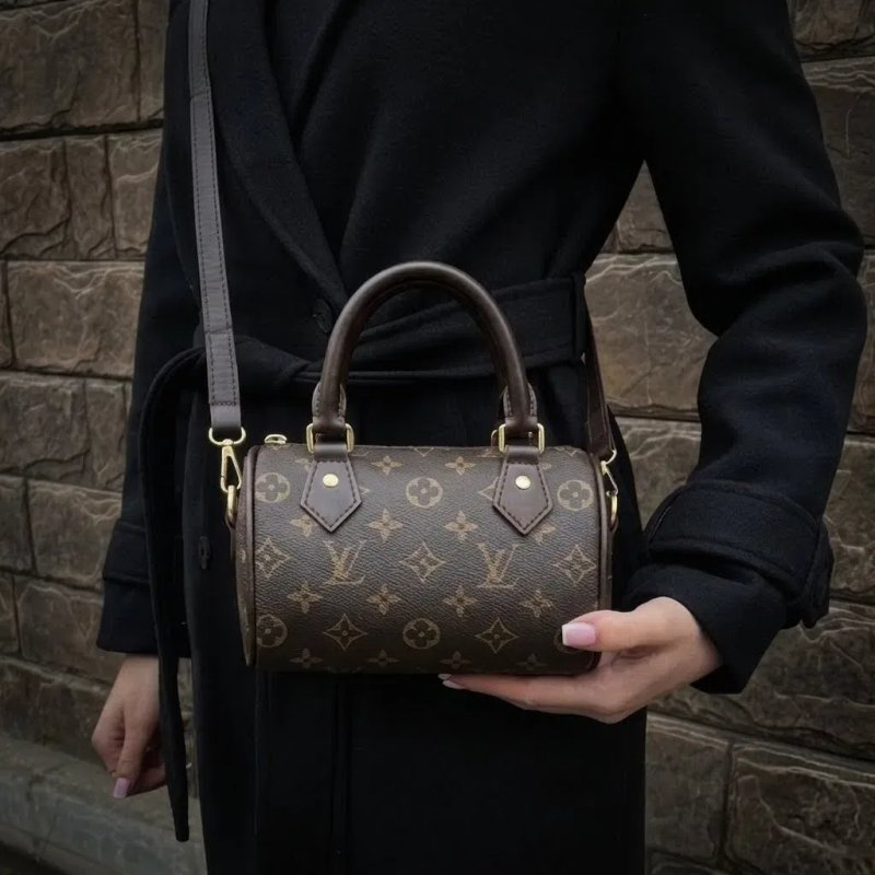 Брендова жіноча сумка Louis Vuitton Nano Speedy monogram з ручками та ремінем через плече — фото 4